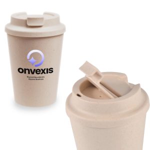 A reusable coffee cup in a light beige colour featuring a comfort lid and a logo.