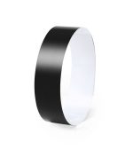 A black wristband with a smooth surface and a white interior, featuring a logo. Suitable for events and exhibitions.