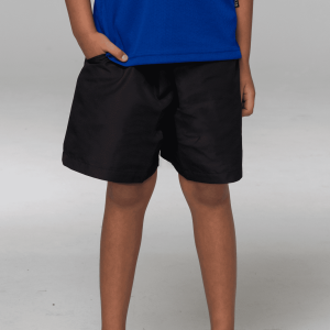 Black sports shorts for kids, featuring a relaxed fit and an elastic waistband, paired with a blue shirt.