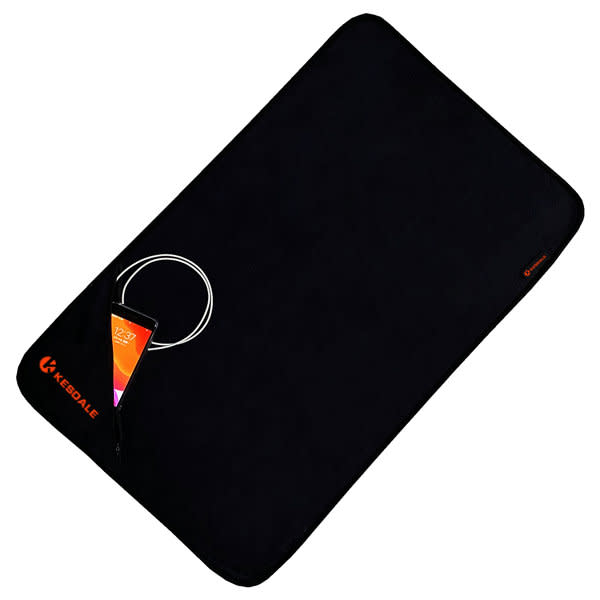 Microfiber Sports Towel With Zipper Pocket Microfiber Sports Towel With Zipper Pocket