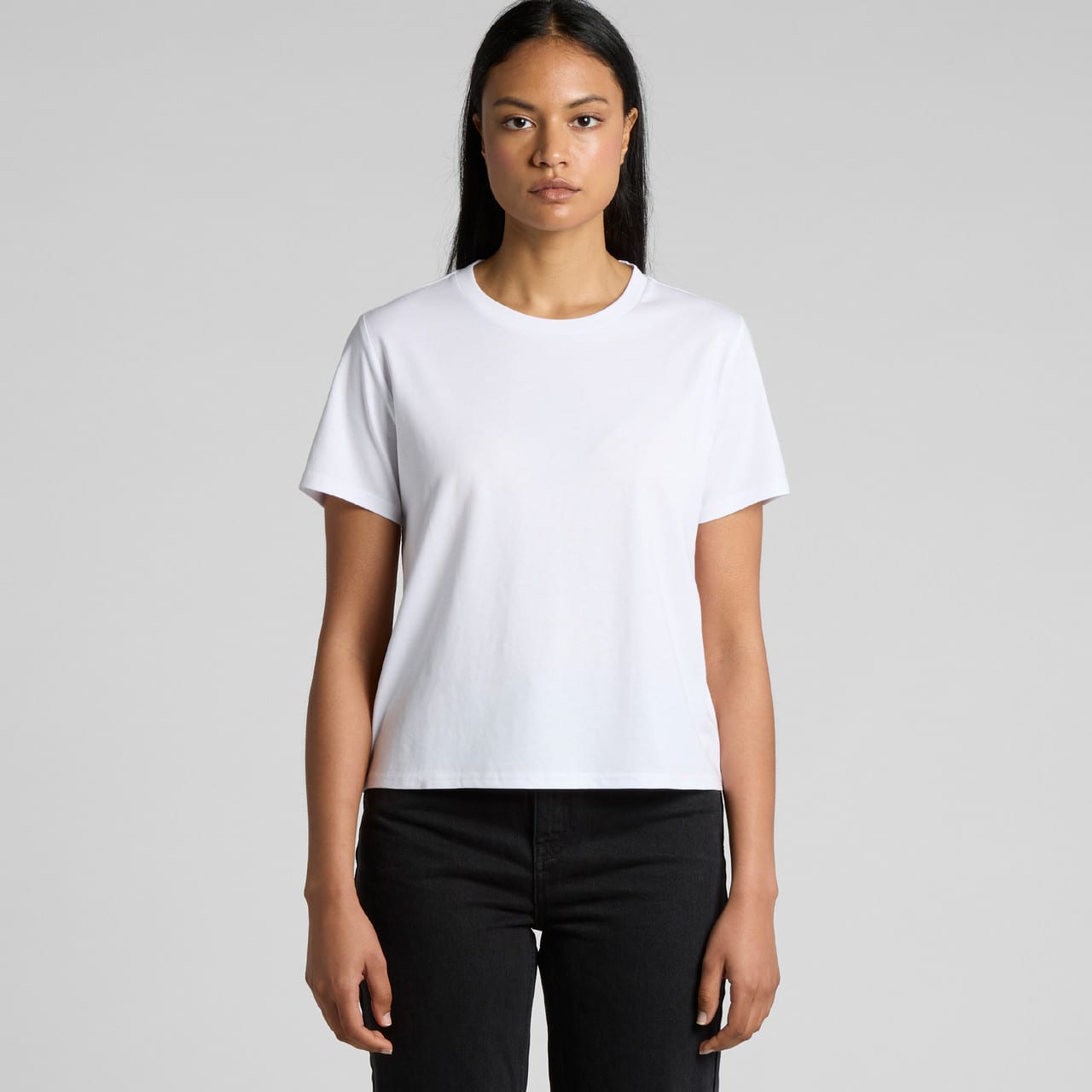 A white T-shirt with a classic fit, featuring short sleeves and a round neckline. It includes a logo. A white T-shirt with a classic fit, featuring short sleeves and a round neckline. It includes a logo.