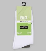 A pair of white organic socks displayed with a branded tag. The packaging indicates a unisex design.