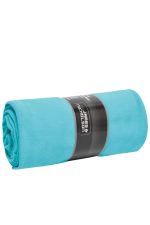 A rolled-up XXL fleece blanket in a vibrant turquoise colour, featuring a black band with branding.