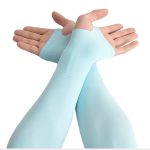 Light blue sunscreen ice silk sleeves displayed with hands crossed over each other. The product has a smooth, fitted design.