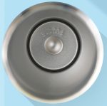 A drink bottle with a stainless steel finish and a circular base, showcasing a smooth surface and a logo.
