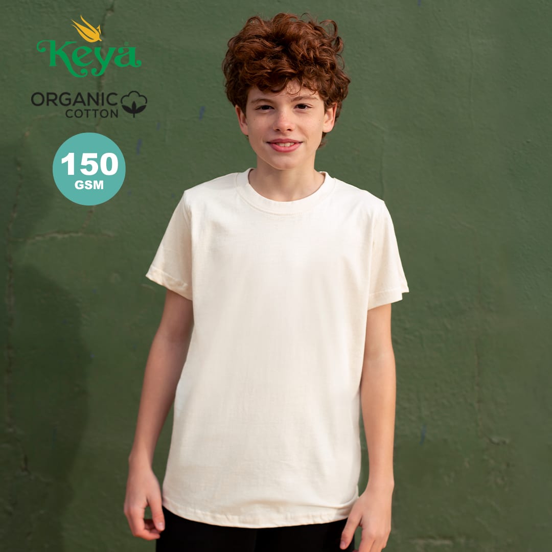 A child wearing a cream organic cotton T-shirt in front of a green background, featuring a logo. Organic KD Kids T-Shirt "keya" - Image 1
