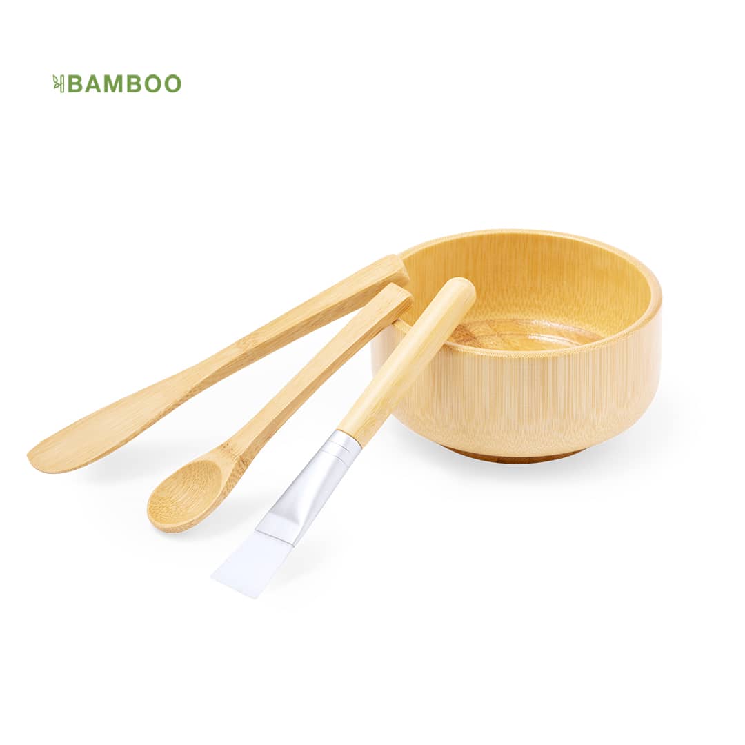A bamboo facial mask set featuring a bowl, spoon, and brush, all crafted from natural bamboo material. Iringu Facial Mask Set - Image 1