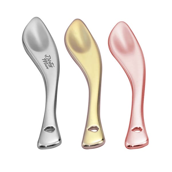 A set of three zinc alloy makeup spatulas in silver, gold, and rose gold, each with a smooth, curved design. Zinc Alloy Makeup Spatula - Image 1